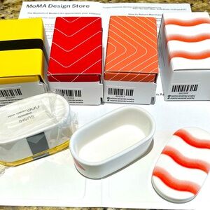 MoMA chopstick rest and sushi dish set of 4 NWT